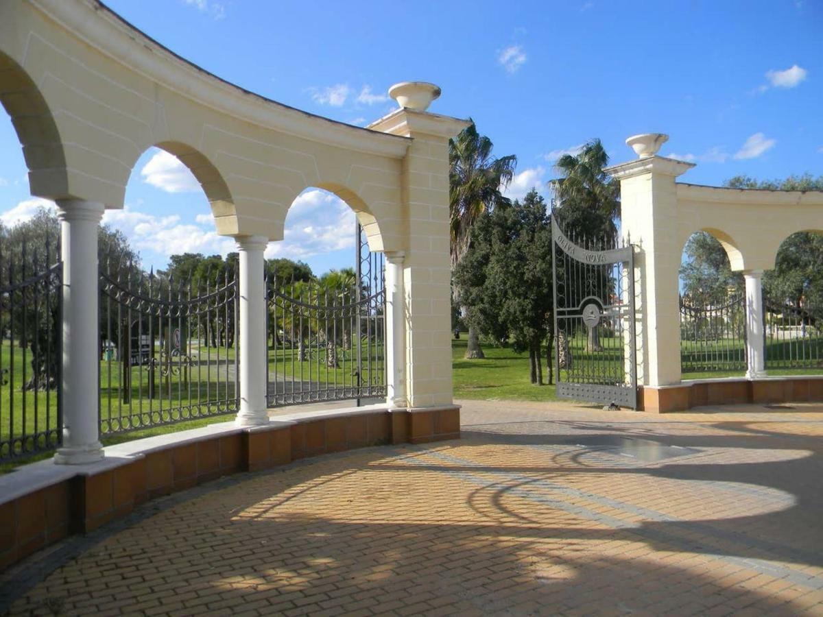 Апартаменты Oliva Nova Golf Экстерьер фото