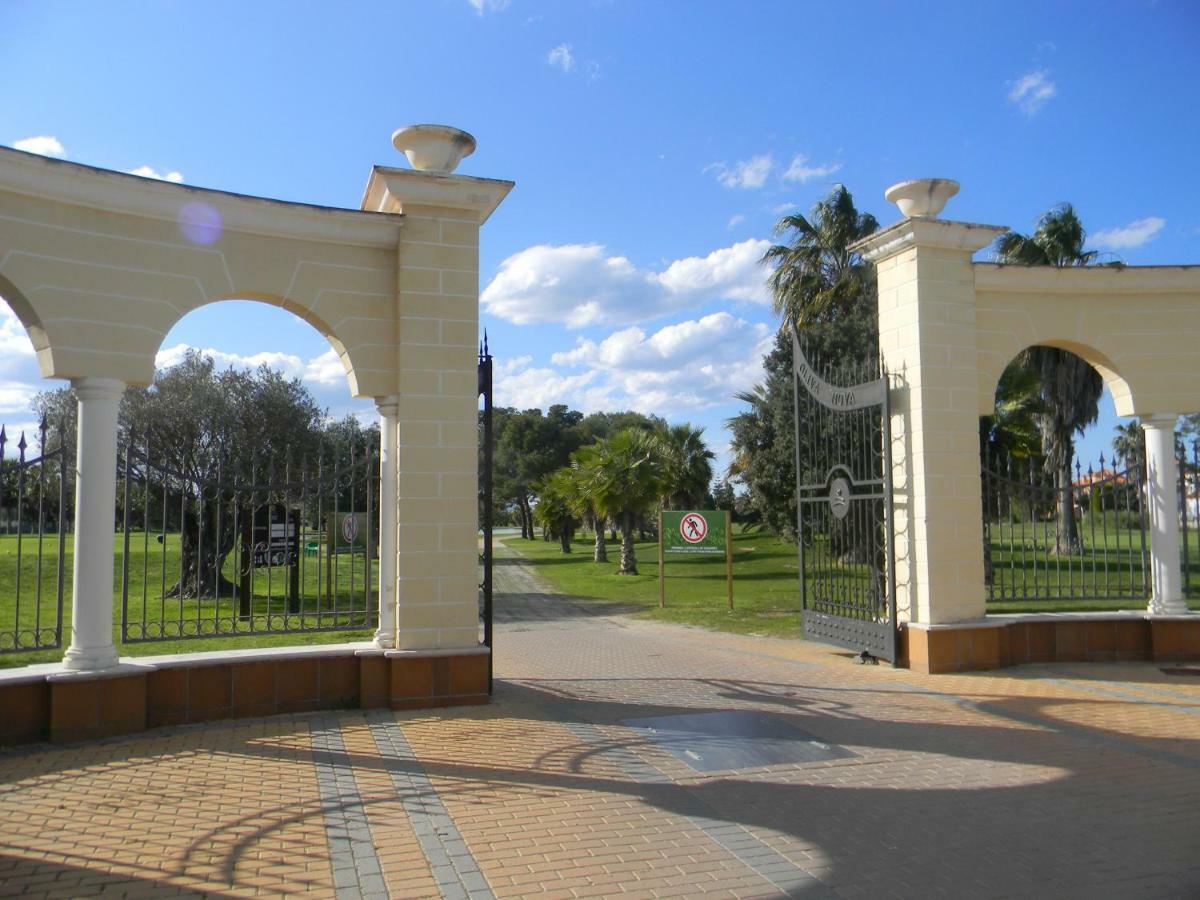Апартаменты Oliva Nova Golf Экстерьер фото